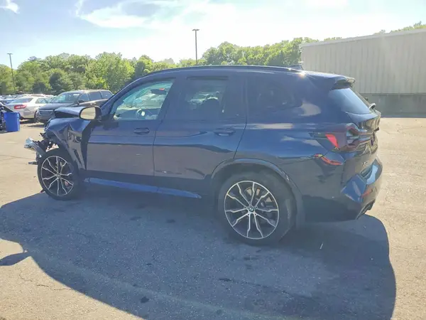 5UX53DP06N9L62331 2022 BMW X3 - Image 2