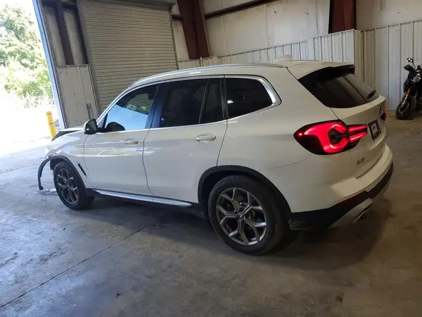 5UX53DP06N9M66026 2022 BMW X3 - Image 2