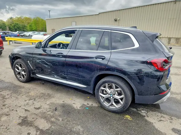 5UX53DP06P9R27843 2023 BMW X3 - Image 2