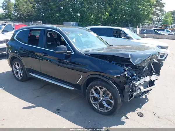 5UX53DP06P9R44013 2023 BMW X3 - Image 1