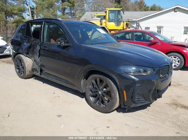 5UX53DP06P9R54010 2023 BMW X3 - Image 1