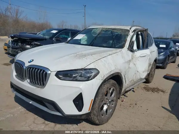 5UX53DP06P9R90067 2023 BMW X3 - Image 2