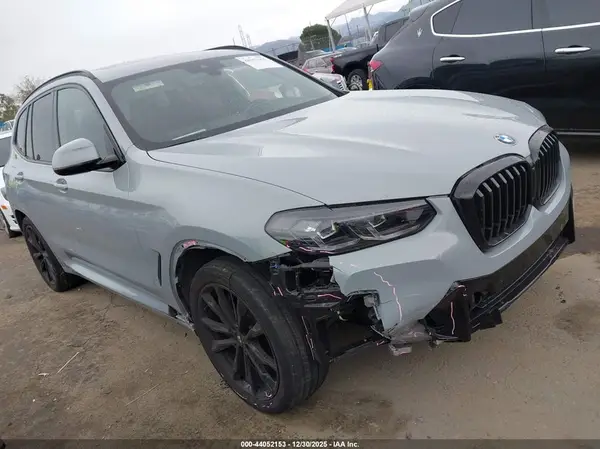 5UX53DP06R9U52956 2024 BMW X3 - Image 1