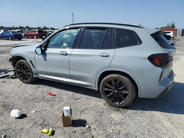 5UX53DP06R9U94835 2024 BMW X3 - Image 2