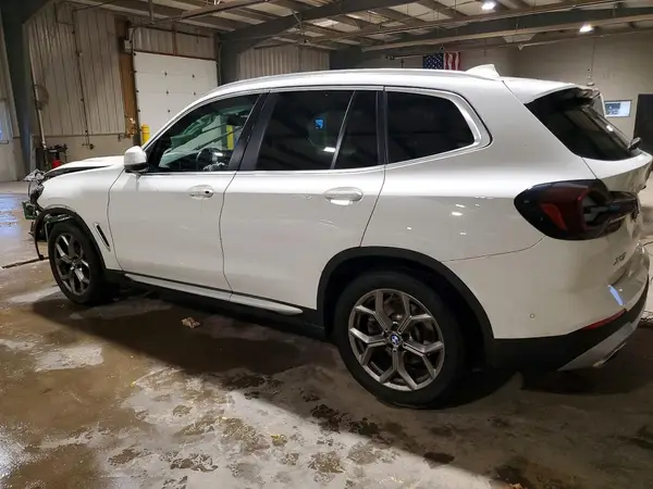 5UX53DP06R9V05882 2024 BMW X3 - Image 2