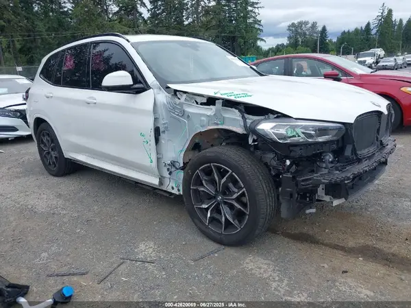 5UX53DP06R9W98616 2024 BMW X3 - Image 1