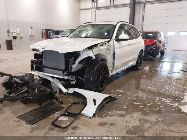 5UX53DP06R9X09713 2024 BMW X3 - Image 2
