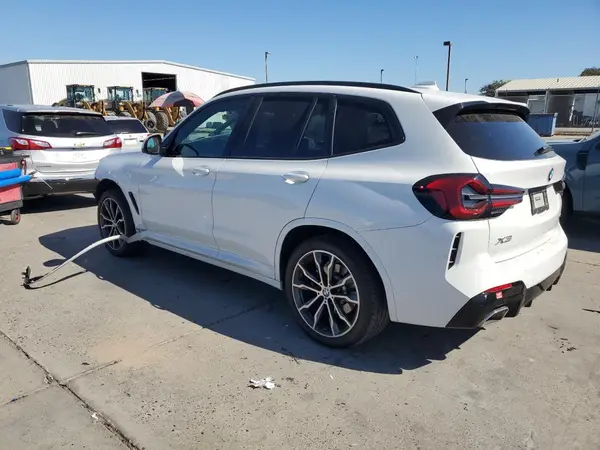 5UX53DP07N9K52288 2022 BMW X3 - Image 2