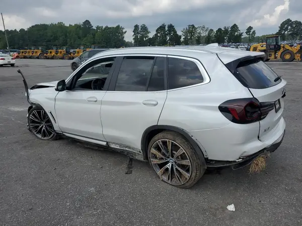5UX53DP07N9K53926 2022 BMW X3 - Image 2