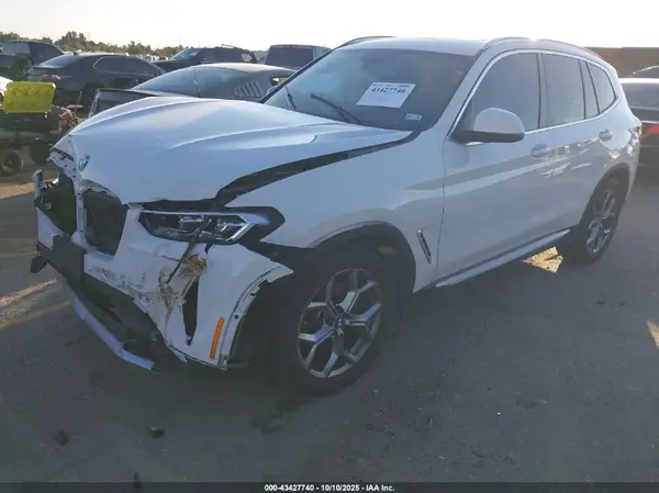 5UX53DP07N9L24249 2022 BMW X3 - Image 2