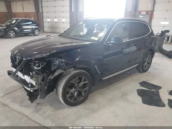 5UX53DP07P9P84787 2023 BMW X3 - Image 2