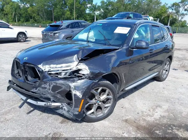 5UX53DP07P9R38592 2023 BMW X3 - Image 2