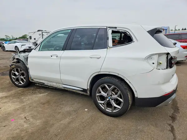 5UX53DP07P9S11016 2023 BMW X3 - Image 2