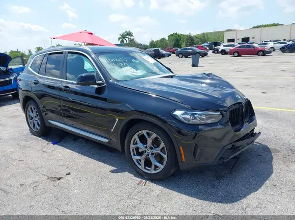 5UX53DP07P9S15907 2023 BMW X3 - Image 1