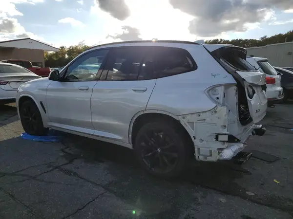 5UX53DP07R9U64193 2024 BMW X3 - Image 2