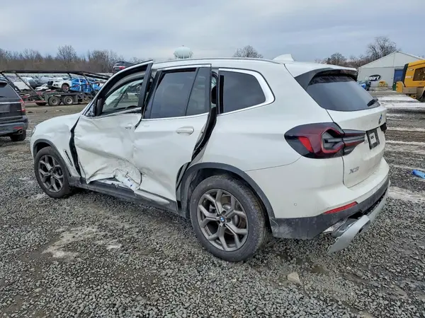 5UX53DP07R9V42309 2024 BMW X3 - Image 2