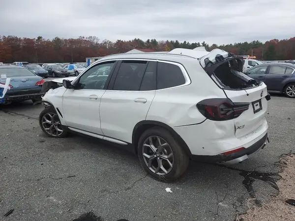 5UX53DP07R9X39061 2024 BMW X3 - Image 2