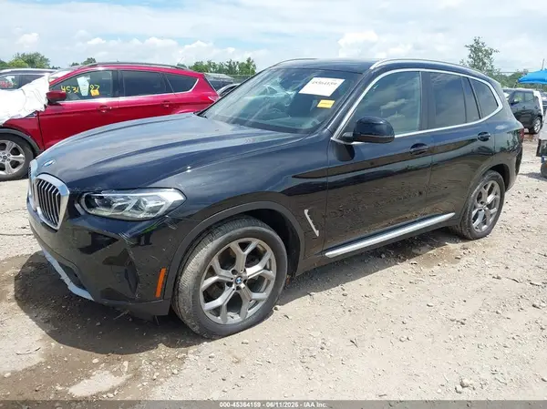 5UX53DP08N9J37490 2022 BMW X3 - Image 2