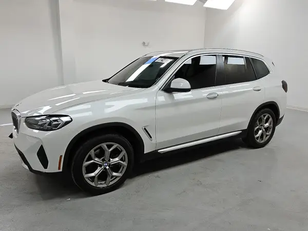 5UX53DP08N9K21423 2022 BMW X3 - Image 1
