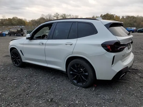 5UX53DP08N9L16256 2022 BMW X3 - Image 2