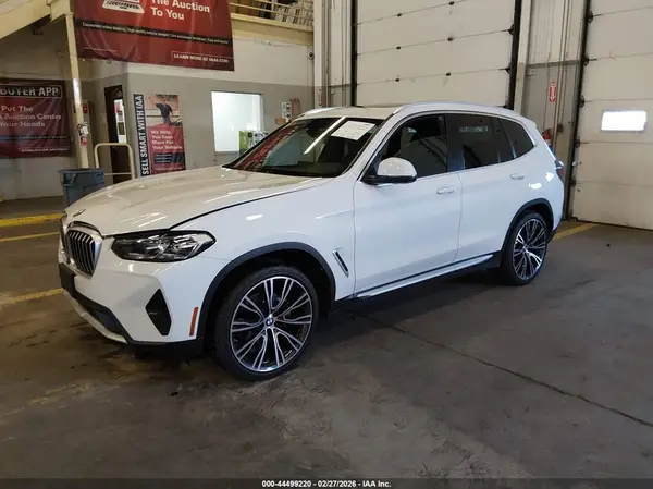 5UX53DP08N9L24079 2022 BMW X3 - Image 2