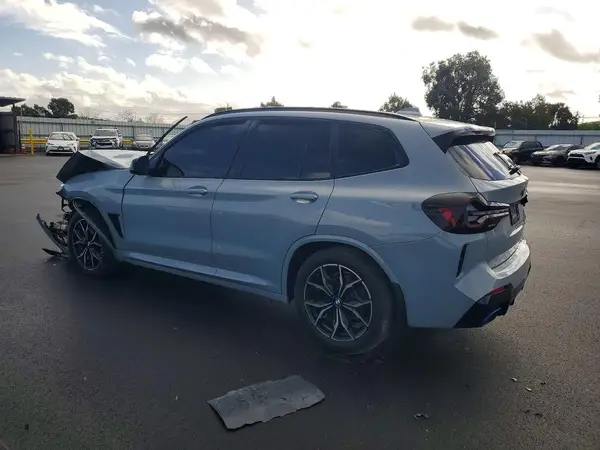 5UX53DP08N9L93273 2022 BMW X3 - Image 2