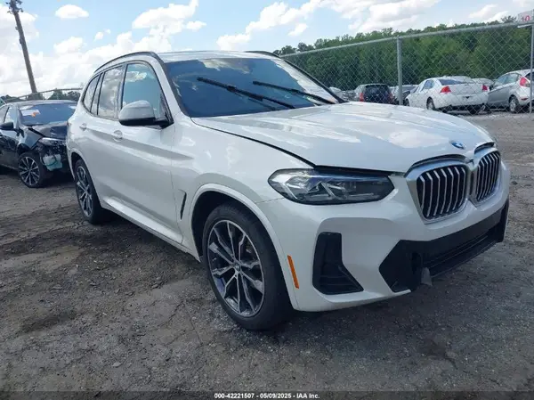 5UX53DP08N9M12047 2022 BMW X3 - Image 1