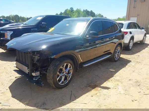 5UX53DP08N9M81062 2022 BMW X3 - Image 2