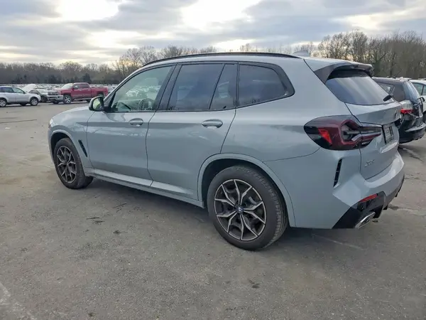 5UX53DP08N9N08728 2022 BMW X3 - Image 2