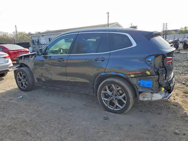 5UX53DP08R9T86734 2024 BMW X3 - Image 2
