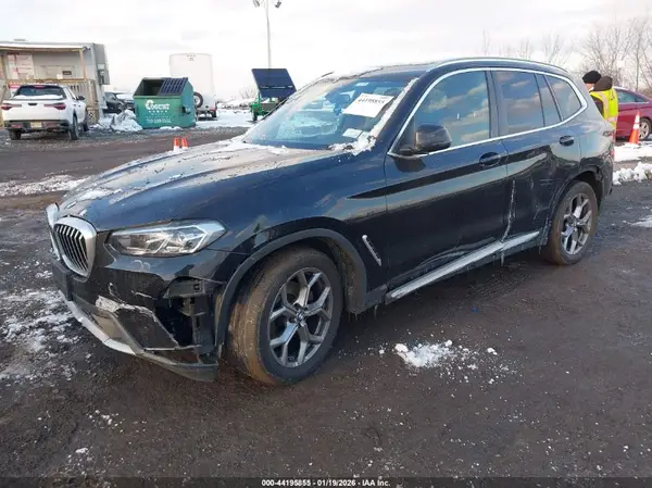 5UX53DP08R9U29596 2024 BMW X3 - Image 2
