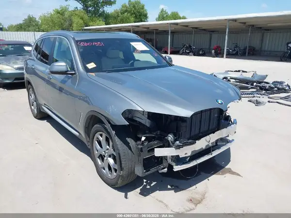 5UX53DP08R9V12669 2024 BMW X3 - Image 1