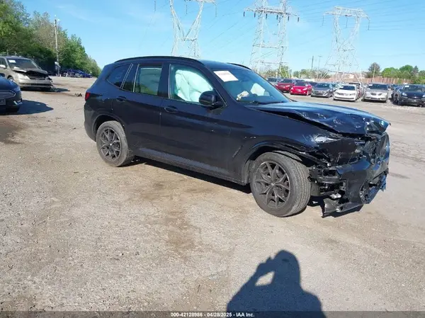 5UX53DP08R9V36583 2024 BMW X3 - Image 1