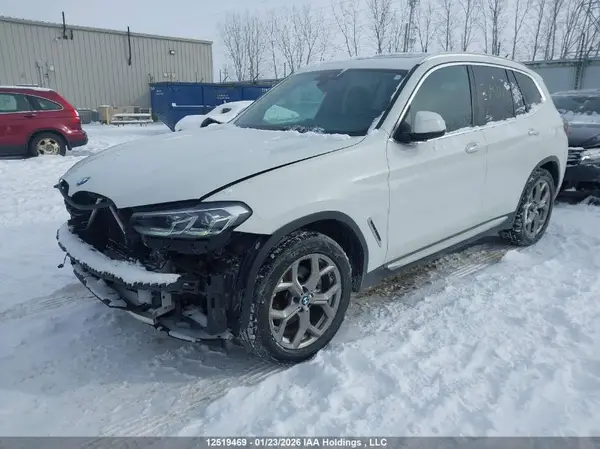5UX53DP08R9X02813 2024 BMW X3 - Image 2