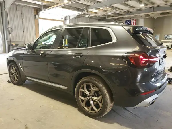 5UX53DP09N9H43481 2022 BMW X3 - Image 2