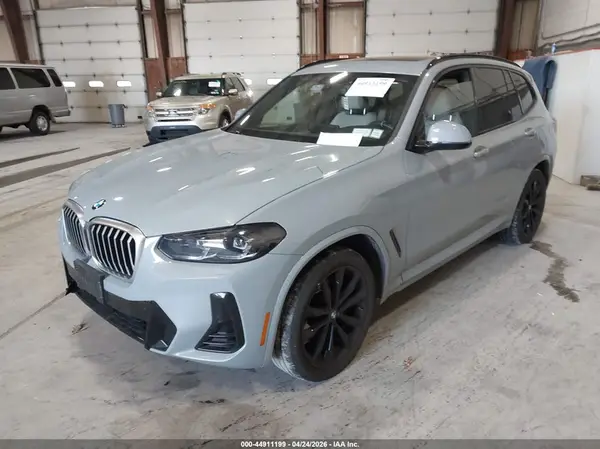 5UX53DP09N9K95434 2022 BMW X3 - Image 2