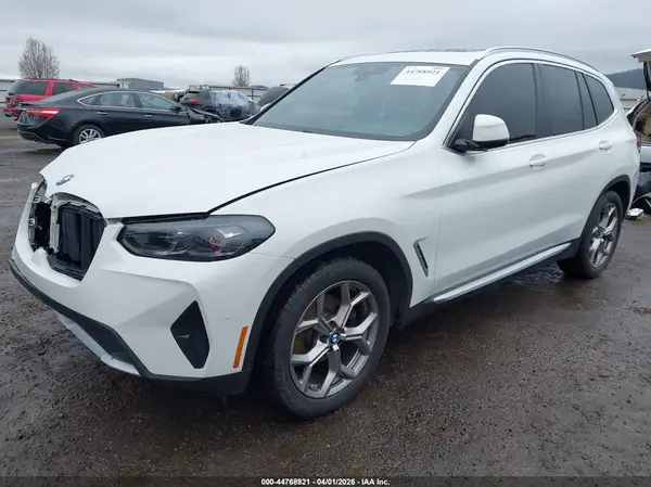 5UX53DP09N9L24463 2022 BMW X3 - Image 2
