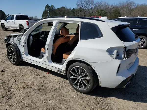 5UX53DP09N9L66860 2022 BMW X3 - Image 2