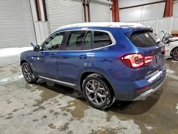 5UX53DP09N9L86932 2022 BMW X3 - Image 2