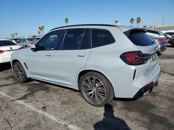 5UX53DP09N9M29567 2022 BMW X3 - Image 2
