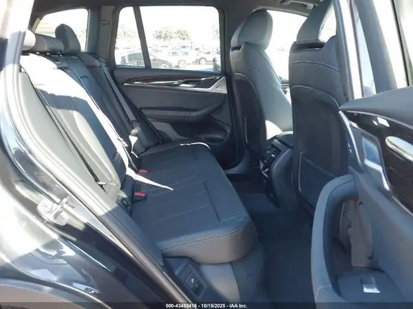 5UX53DP09N9M42027 2022 BMW X3 - Image 8