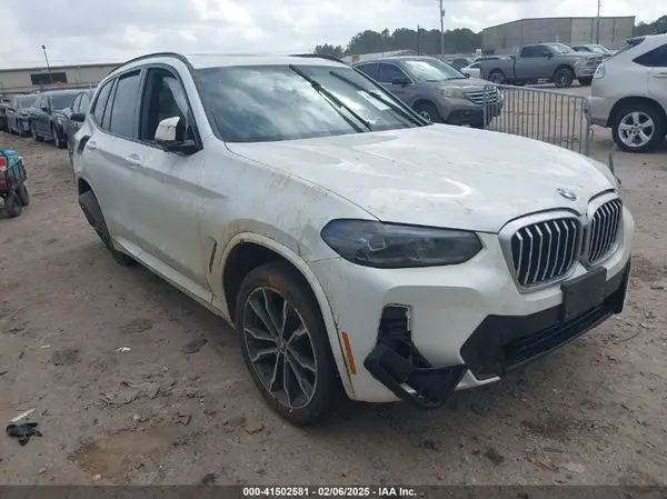5UX53DP09N9M44229 2022 BMW X3 - Image 1