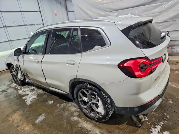 5UX53DP09N9N25490 2022 BMW X3 - Image 2