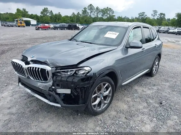 5UX53DP09P9N80962 2023 BMW X3 - Image 2