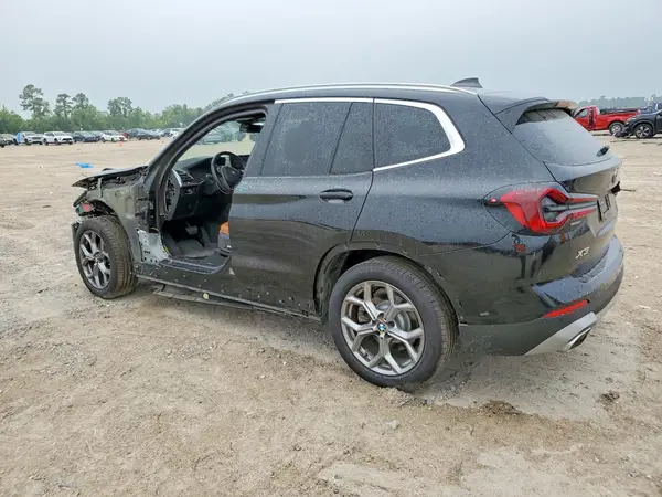 5UX53DP09P9S17223 2023 BMW X3 - Image 2