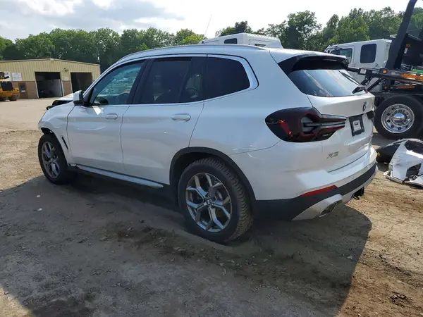 5UX53DP09P9S47113 2023 BMW X3 - Image 2
