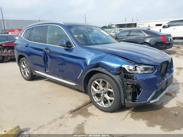 5UX53DP09R9U09406 2024 BMW X3 - Image 1