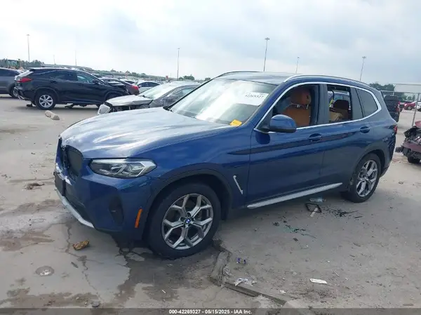5UX53DP09R9U09406 2024 BMW X3 - Image 2