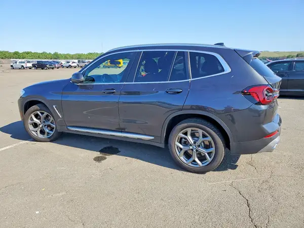 5UX53DP09R9V02006 2024 BMW X3 - Image 2