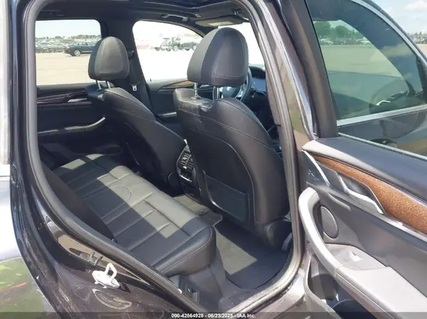 5UX53DP09R9V07657 2024 BMW X3 - Image 8